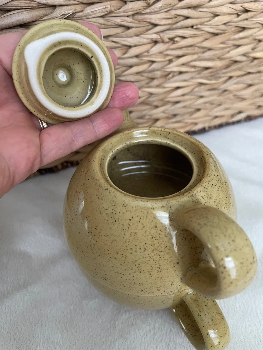 Pier 1 Tea Pot Mug Set Stoneware 8 Oz Mustard Color With Lid